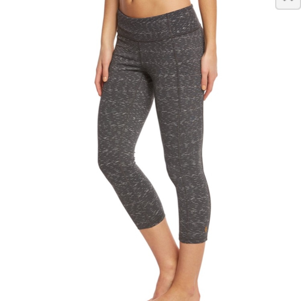 Lucy Power Train Pocket Capri- Grey